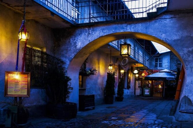2 Days Tour to Auschwitz and Krakow from Warsaw - Group size, crowd reality, and the communication you should insist on