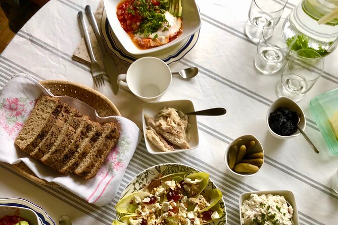 2-Hour Breakfast Experience in a Home from Warsaw - Where the morning starts: Warsaw meeting point and timing