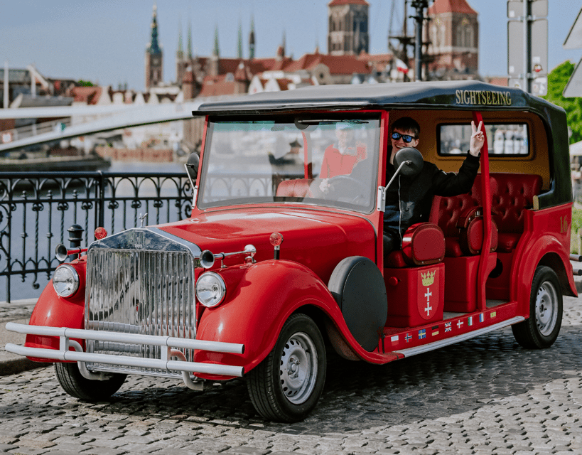 60 min of sightseeing in retro cars, Gdansk - Stops That Make the Most Sense for First-Time Orientation