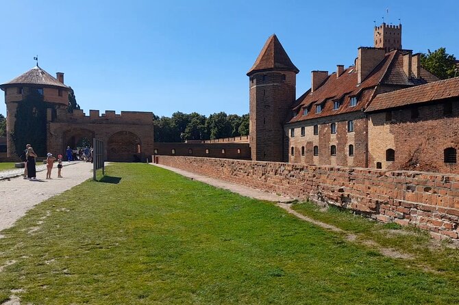 Aiport Gdansk Transfer to Malbork Castle or Stutthof - Malbork Castle: plan for focused viewing time