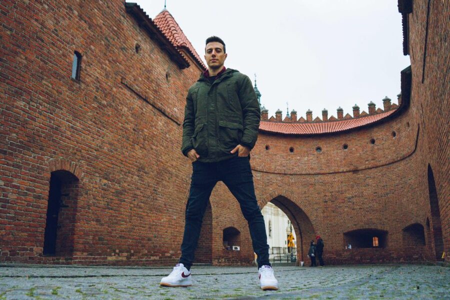 Amazing photo walk through the Old town of Warsaw - Should you book this Warsaw Old Town photo walk?
