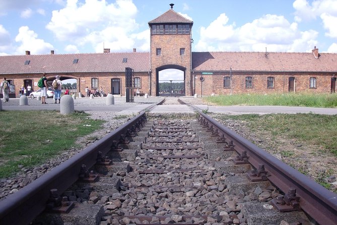 Auschwitz & Birkenau Best Value Guided Tour -Skip The LineTickets - Stop 1 Auschwitz-Birkenau Memorial and Museum: 2 hours with an English guide