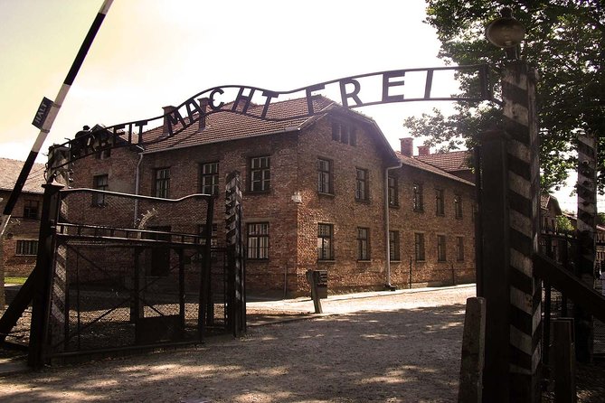 Auschwitz - Birkenau Best Value Shared Tour from Krakow with Tickets - Morning Pickup in Krakow, and Why Timing Matters