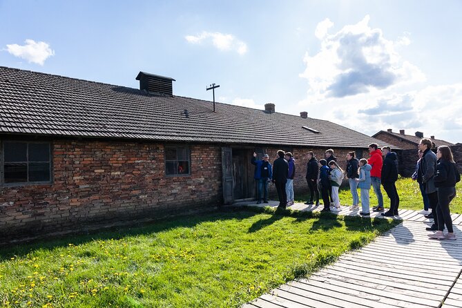 Auschwitz-Birkenau: Day Trip & Transfer from Kraków - Birkenau Memorial to Auschwitz Museum: transition time you should respect