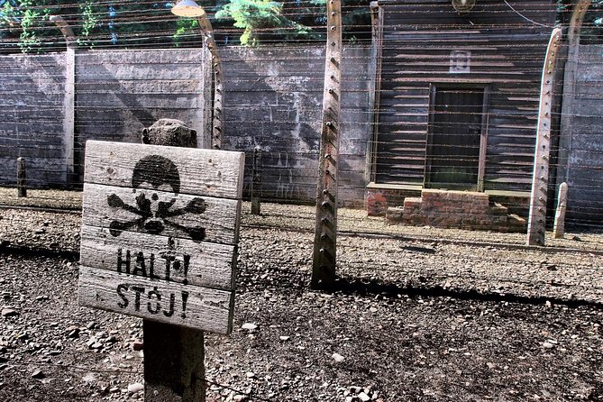 Auschwitz Birkenau Guaranteed Guided Tour or your money back - Lunch and Breaks: How to Eat When the Schedule Runs Tight