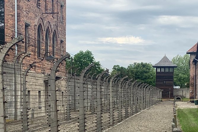 Auschwitz-Birkenau guided tour from Krakow - private car - From Krakow to Auschwitz, what private transport really buys you