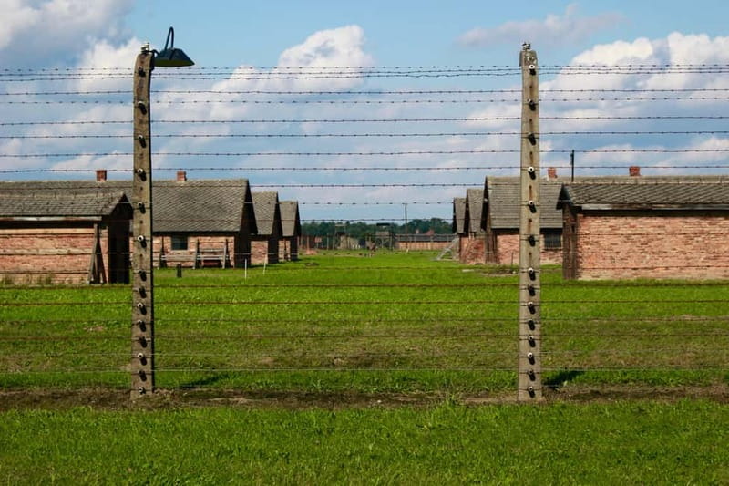 Auschwitz-Birkenau: Guided Tour - Ticket + Transportation - From Pickup to Entrance, Your 6 Hours in Plain Terms