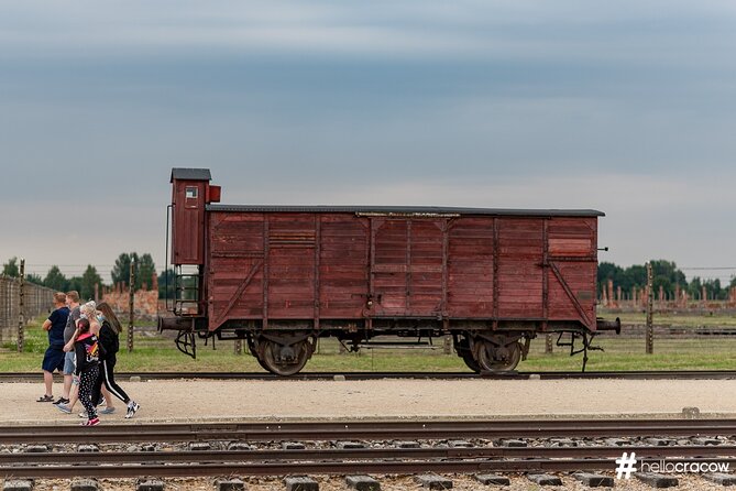 Auschwitz & Birkenau Guided Tour with Hotel Pickup from Krakow - Getting From Krakow to Oswiecim: Pickup, Timing, and the Real Drive