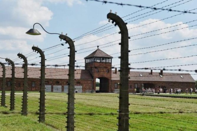Auschwitz Birkenau Memorial and Museum group tour from Krakow - Auschwitz I: how the guide time helps you understand what you’re seeing