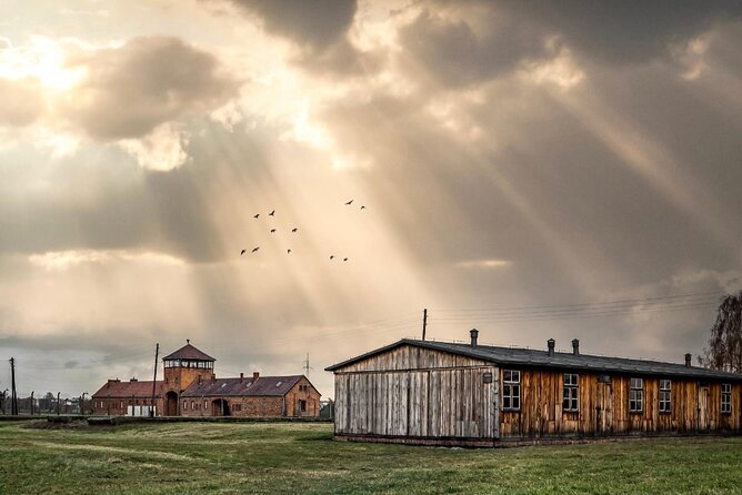 Auschwitz-Birkenau Memorial and Museum Guided Tour - Private Transport - Stop 1, Auschwitz main camp and museum: start with the meaning