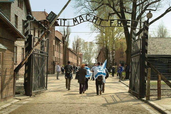 Auschwitz-Birkenau Museum and Memorial Guided Tour from Krakow - Pickup, timing, and the “don’t miss it” checklist