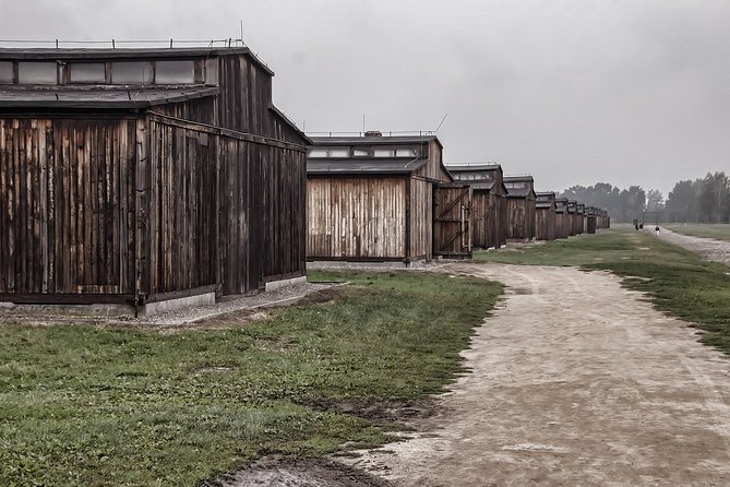 Auschwitz-Birkenau Private Tour from Krakow - Auschwitz I: Your 2-Hour Foundation Stop