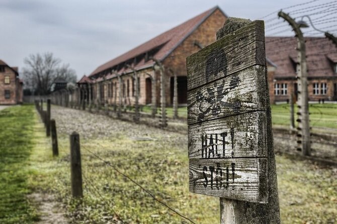 Auschwitz Birkenau tour from Krakow - The real value of a private Auschwitz-Birkenau tour from Krakow