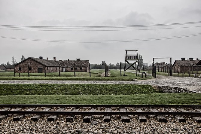 Auschwitz Private Tour - Auschwitz I: The 2-Hour Walk Through Key Exhibitions