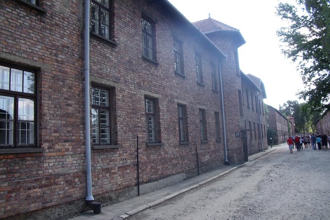 Auschwitz Tours Memorial and Museum Guided Tour from Krakow - Group Size, Pacing, and How to Get Through the Day Comfortably