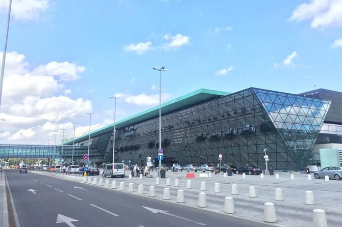 Balice KRK airport OneWay PRIVATE TRANSFER to/from Krakow’s hotel - Key things to know before you go