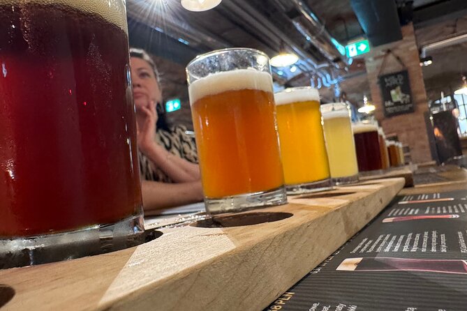 Beer Tour. Tasting and Tales in Gdansk - Stop 2 at Brama Świętojańska area: craft beer in a cozy bar