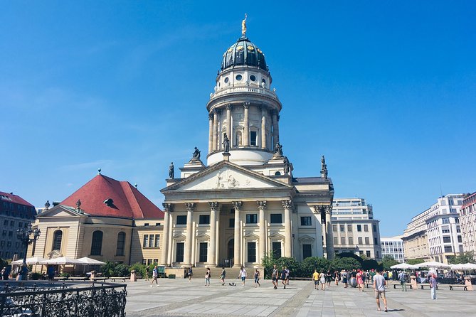 Berlin Day Tour from Wroclaw - Stop 5: Brandenburg Gate, The Icon That Ends Up Being a Timeline