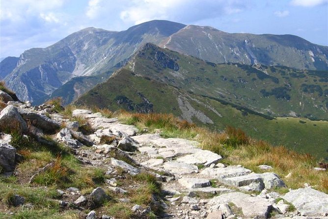 Cable Car to Kasprowy Wierch with Zakopane- Private Tour from Krakow - Krupowki Street and Peksowy Brzyzek Cemetery: Town Life With Weight