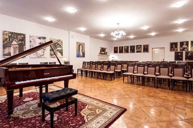 Chopin Piano Concert at Chopin Gallery with a Glass of Wine - Wine with your recital: a classy touch, with one real caveat