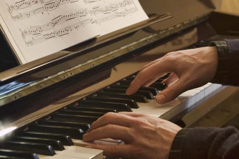 Chopin Tour in Warsaw with Skip-the-line Museum & Concert - The 3-hour option: a 1-hour piano concert after your walk