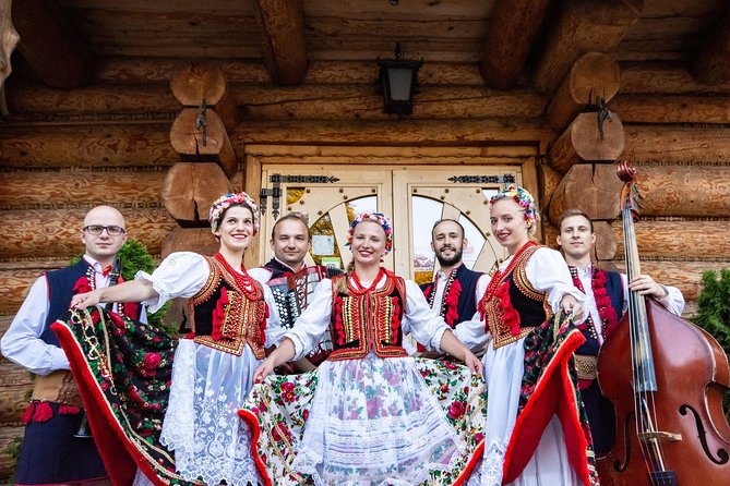 Cottage Style Evening with Folk Show and Traditional Feast from Krakow - Getting There From Krakow City Center Without Stress