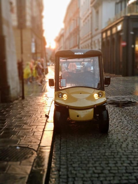 Cracow: Jewish Quarter and Ghetto Sightseeing Golf Cart Tour - Starting Point at Parking Kiss&Ride, What to Look For