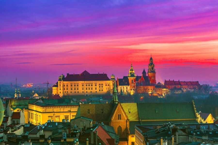 Creepy Krakow: 2-Hour City Walking Tour - Old Town at night: St. Mary’s Basilica, Cloth Hall, Town Hall Tower