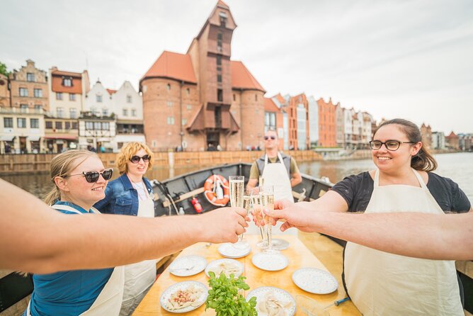 Culinary Cruises Pierogi Tasting Motława - What’s included, and what you’ll want to bring