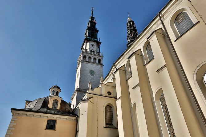 Czestochowa the Black Madonna Day Tour from Krakow - Pieskowa Skala castle: beautiful views, but know what access can mean