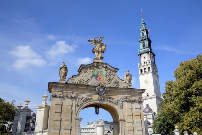 Czestochowa the Black Madonna Day Tour from Krakow - Czestochowa lunch and free time: use your hour to break the drive
