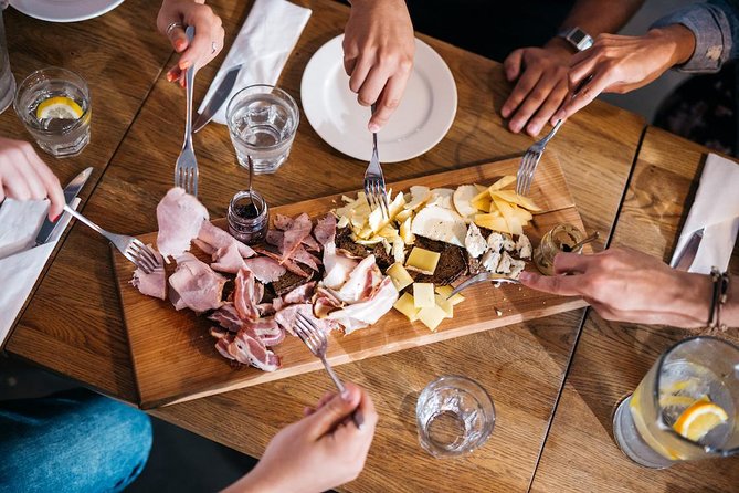 Deluxe Polish Food Tour Experience in Warsaw - 10+ tastings on the Polish food version: what you’ll actually eat