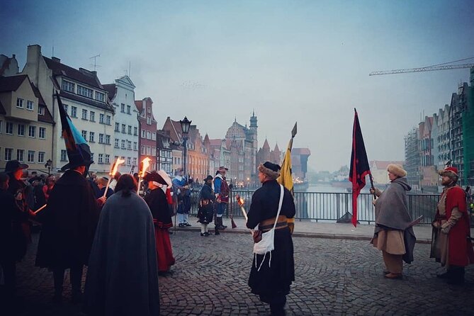 Discover Gdansk Walking Tour - Zielony Most and Brama Zielona: water-gate Gdansk starts here