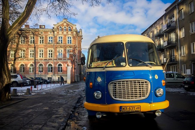 Discover the Dark Side of Warsaw in Praga District by Retro Bus - Film Locations for The Pianist, Plus the Movie-Zoo Connection
