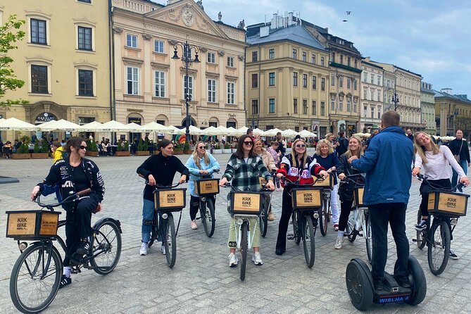 Discover the Jewish Quarter with a Bike Tour - Cycling Into Krakow’s Jewish Quarter From Wiślna 4