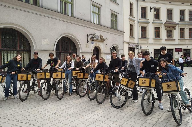Discover the Jewish Quarter with a Bike Tour - Old Synagogue: a key stop where you decide on entry