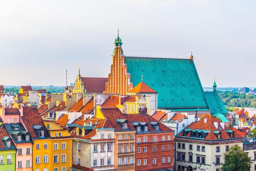 Eco Bike Tour of Warsaw Old Town, Top Sights and Nature - Meeting point and bike setup, so you start without fuss