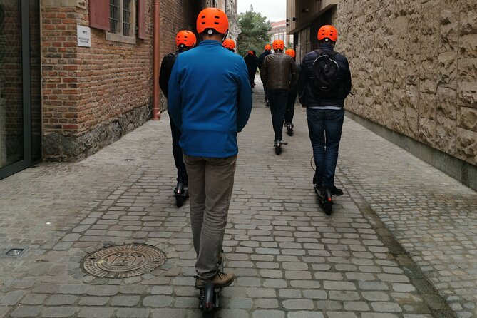 Electric Scooter Tour: Full Tour (Old Town + Jewish Quarter) - First Things First: Sienna 17, training, and a gear check