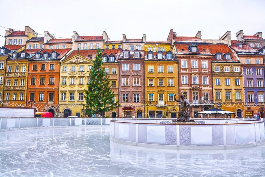 Family Tour of Warsaw Old Town with Fun Activities for Kids - Practical Logistics: Where to Meet and How Pickup Works
