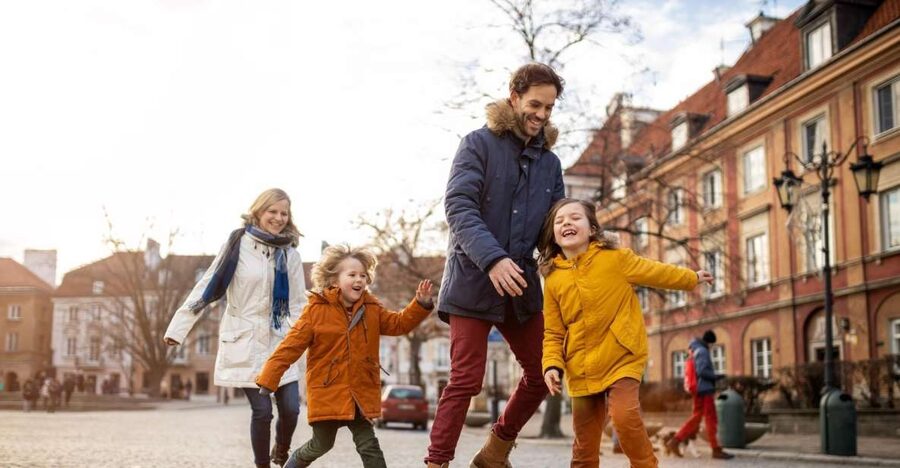 Family Tour of Warsaw Old Town with Fun Activities for Kids - Why This Warsaw Old Town Tour Works for Families