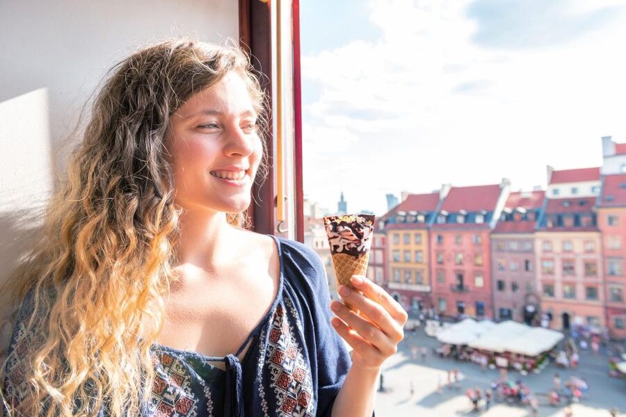 Family Tour of Warsaw Old Town with Fun Activities for Kids - Following the Royal Route: Presidential Palace, Holy Cross Church, and Famous Polish Names
