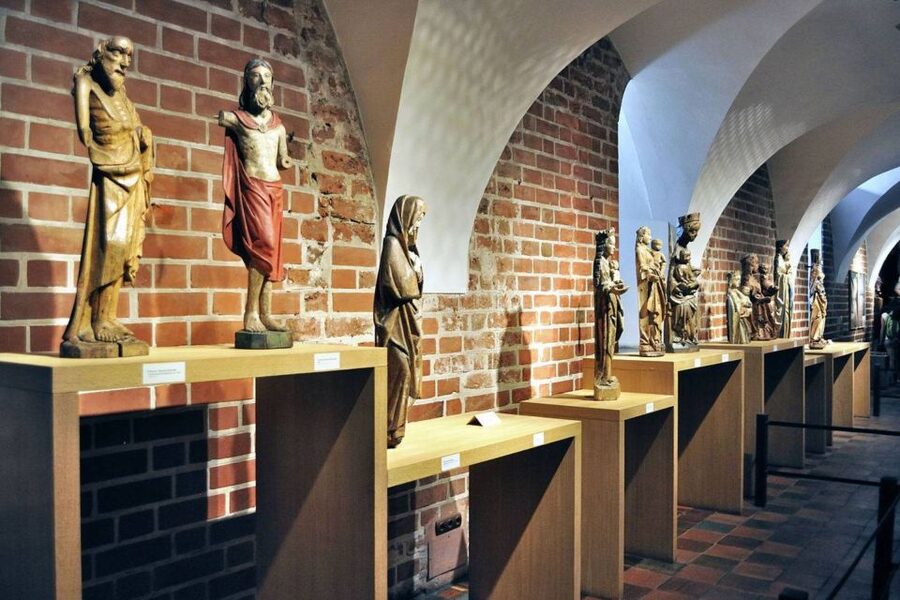 From Gdansk: Malbork Castle Trip with Ticket and Audio Guide - How the 7-hour schedule feels in real life