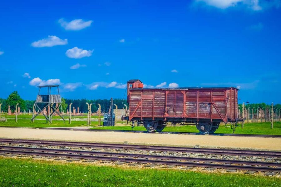From Krakow: Auschwitz-Birkenau Day Tour with Pickup - Auschwitz II-Birkenau: seeing nearly 200 hectares in just one hour