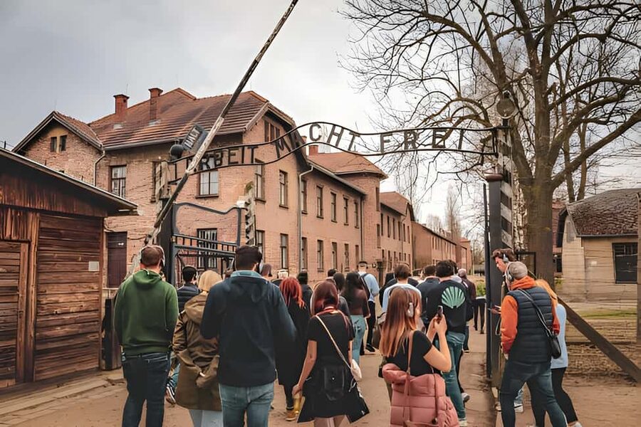 From Krakow: Auschwitz-Birkenau Full-Day Guided Tour - Value check: what $89 covers and why it makes sense