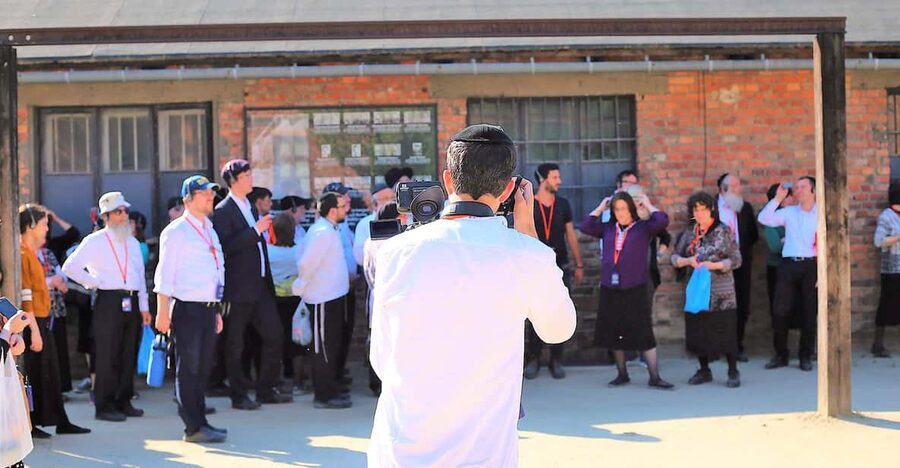 From Krakow: Auschwitz Birkenau Small Group Tour with Pickup - The Short Break Before Birkenau, Use It Like a Pro