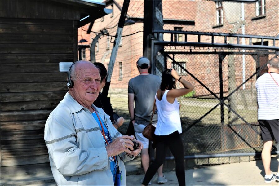 From Krakow: Auschwitz Birkenau Small Group Tour with Pickup - Group Size, Comfort, and Feeling Less Lost