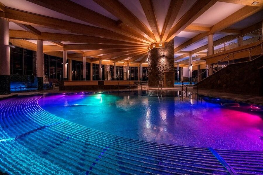 From Krakow: Chocholow Thermal Baths Ticket - Slides, water games, and the family-friendly steam bath
