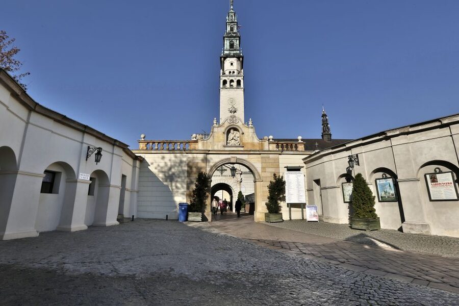 From Krakow: Czestochowa - The Black Madonna - Key things I think you’ll care about