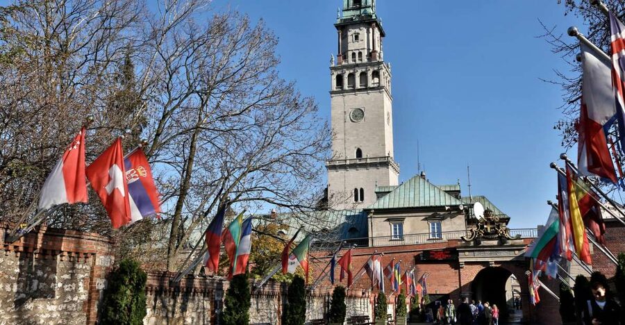 From Krakow: Czestochowa - The Black Madonna - Skip-the-line at a 5-million-visitor site