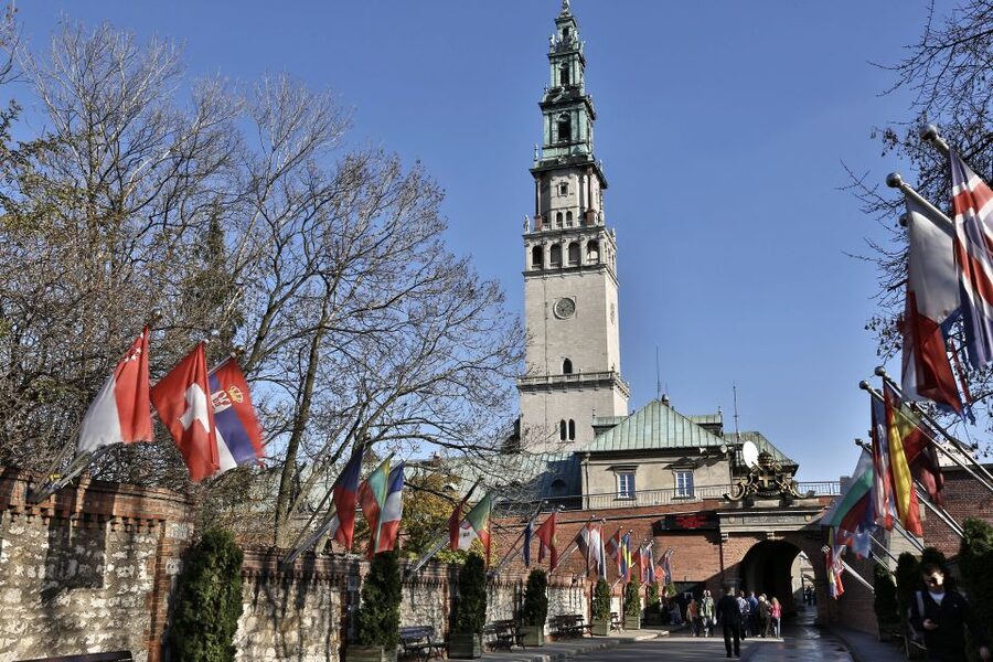 From Krakow: Czestochowa - The Black Madonna - Trail of the Eagles’ Nests: what you’re actually doing on the route